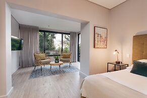 The Tree House Boutique Hotel
