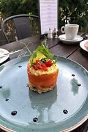 The Tree House Boutique Hotel