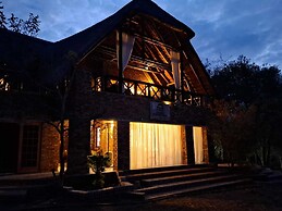 Kruger Riverside Lodge