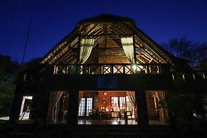 Kruger Riverside Lodge