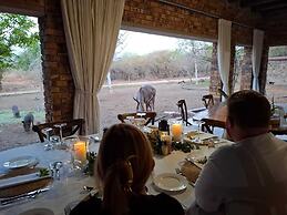 Kruger Riverside Lodge