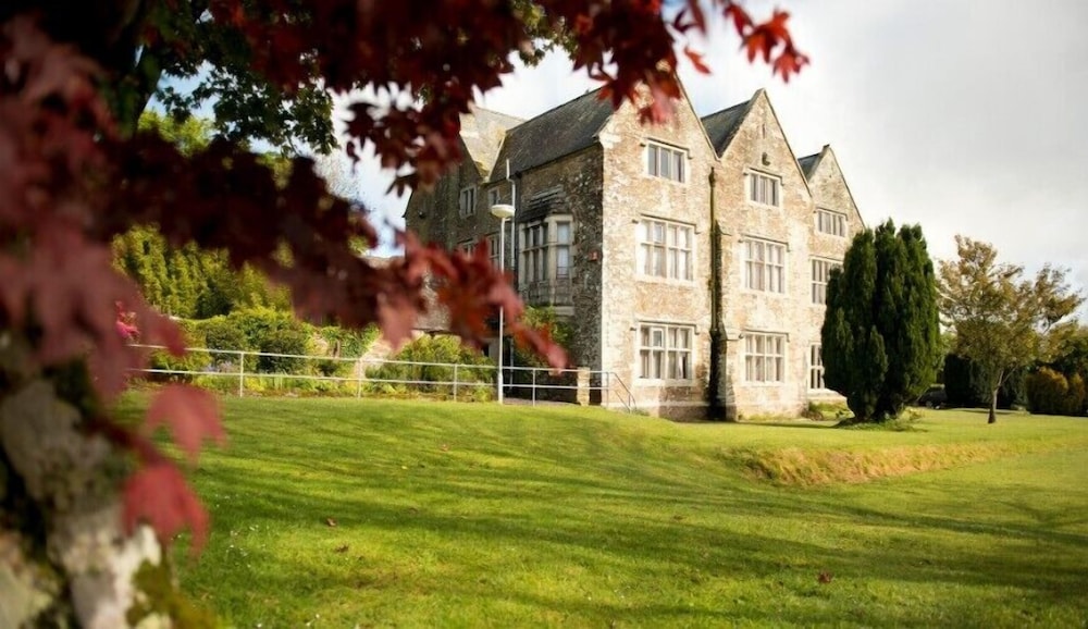 Trelawne Manor Holiday Park