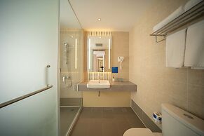 Holiday Inn Express Shanghai Pujiang by IHG