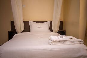 Alma Hotel