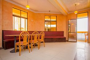 Alma Hotel