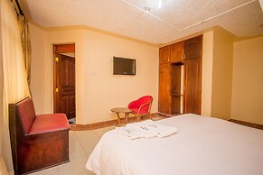 Alma Hotel