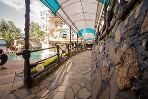 Aturukan Hotel