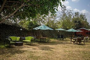 Balis Best Bar and Resort