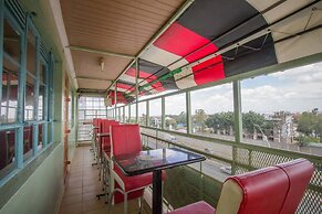 Winstonia Hotel
