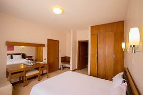 Sirikwa Hotel