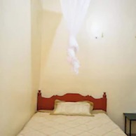 Saboti Hotel