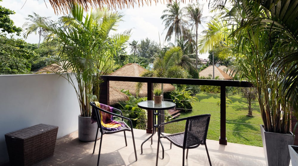Mali Resort Sunrise Beach