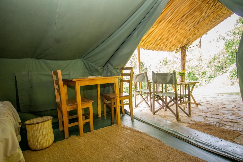 Bushara Island Camp