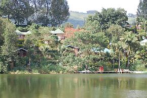 Crater Bay Cottages