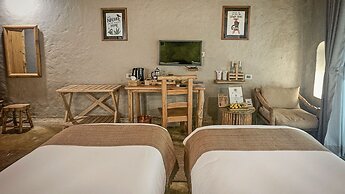 Barahi Jungle Lodge