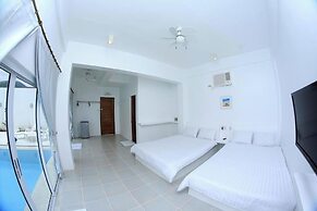 Coron Bluewave Hotel