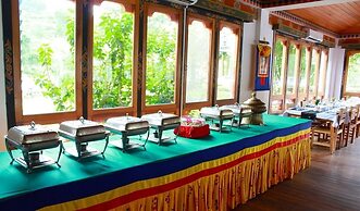 Damchen Resort