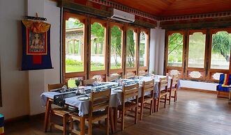 Damchen Resort