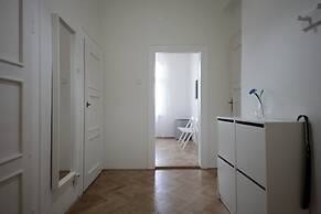 Angel City Apartments
