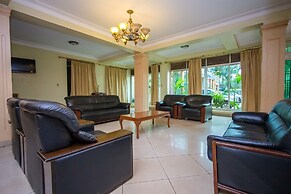 Emerald Hotel