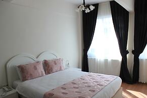 Barefoot Hotel