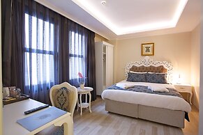 Barefoot Hotel