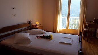 Epic Rooms