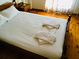 Epic Rooms
