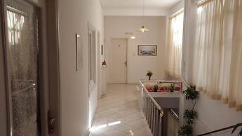 Epic Rooms
