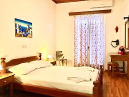 Epic Rooms