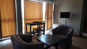 Q-Bar & Guest House