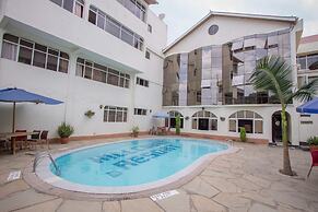 Hillcourt Resort and Spa