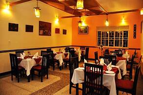 Igongo Country Hotel & Cultural Centre