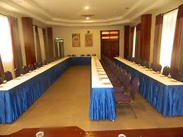 Igongo Country Hotel & Cultural Centre
