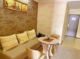 Corona Hotel