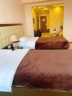 Corona Hotel