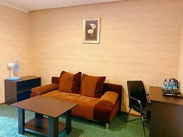 Corona Hotel