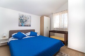 Apartments Rakuljic