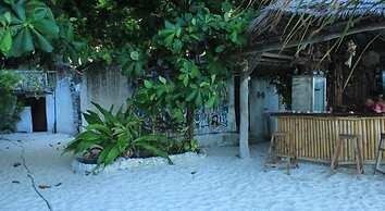 Nyamkwi White Sands