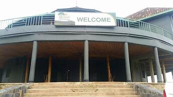 Nyungwe Top View Hotel