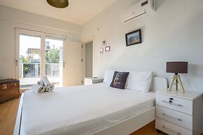 EV Apartments