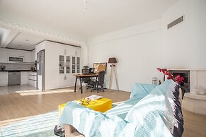 EV Apartments