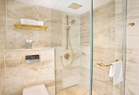 Leonardo Hotel London Aldgate - formerly Hotel Saint