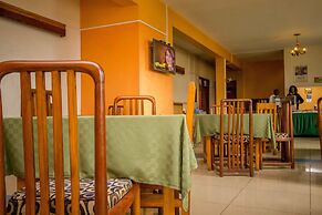 Meru Safari Hotel