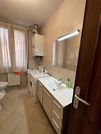 Harry's Guest House