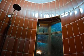 Decale Jewel Stone Hotel