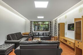 Kates Apartments