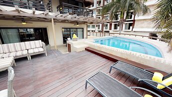 Aldea Thai by Playa Moments
