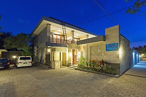 Kubu Petitenget Suite Seminyak