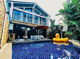 4poolvillas
